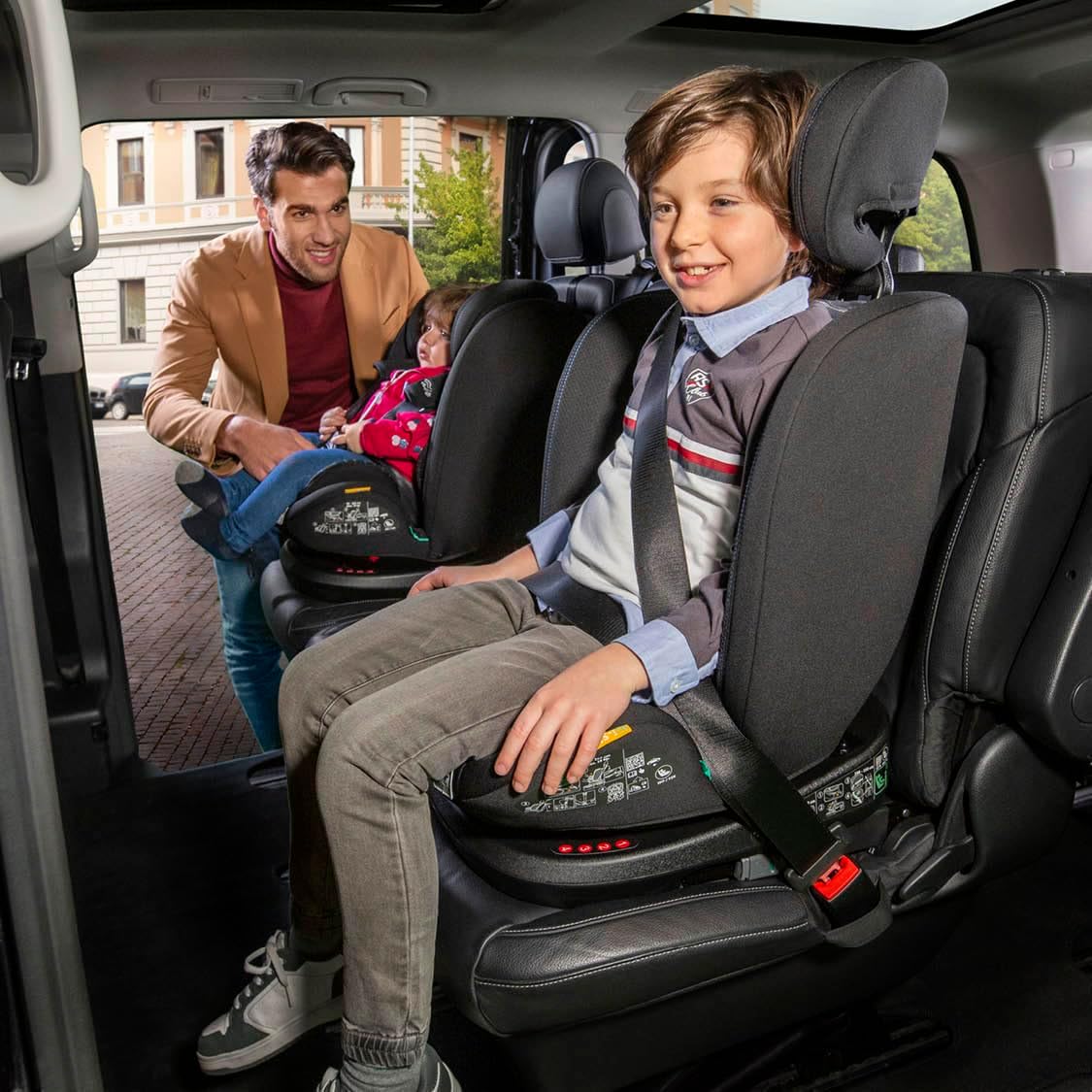 , Siège auto Mokita I-Size, avec système Isofix, pour les enfants d'une taille comprise entre 76 et 150 cm, utilisable à partir de 15 mois, réducteur inclus Bleu