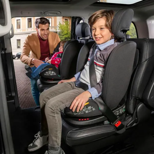 , Siège auto Mokita I-Size, avec système Isofix, pour les enfants d'une taille comprise entre 76 et 150 cm, utilisable à partir de 15 mois, réducteur inclus Bleu
