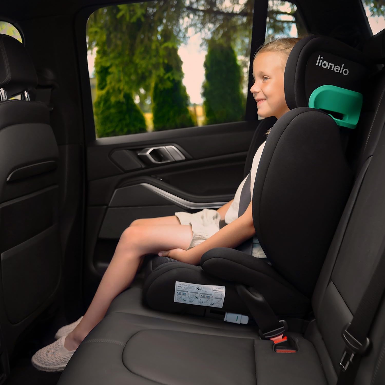 HUGO I-SIZE Rehausseur Voiture Enfant Siège Auto Groupe 2 3, de 100 à 150 cm Montage ISOFIX Appui-tête Réglable Memory Foam Protection Latérale Accoudoirs (BLACK CARBON) CARBONE NOIR